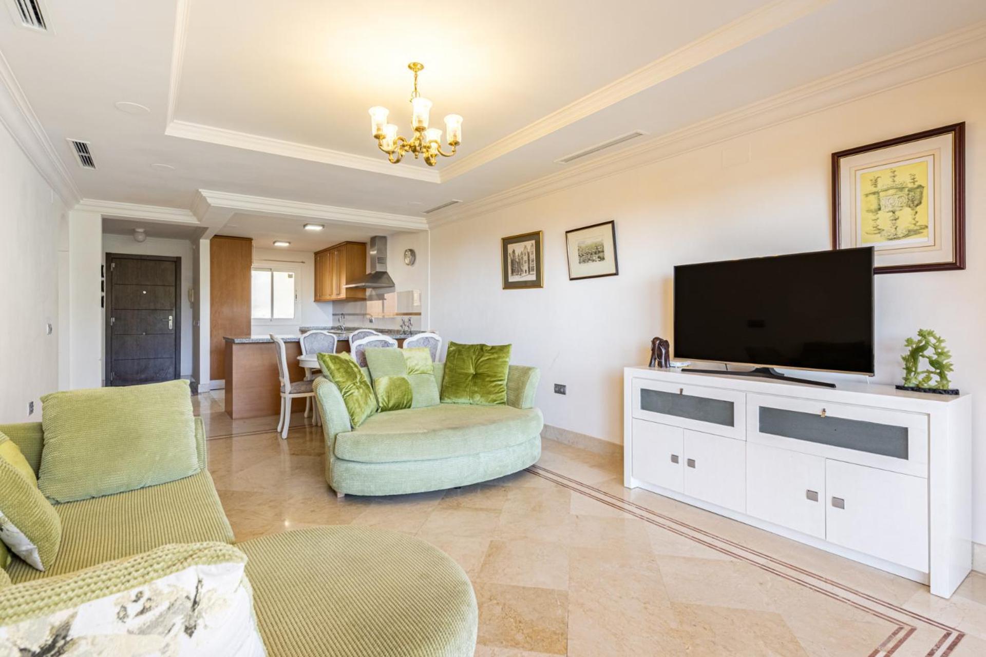 Mayfair Apartment *
